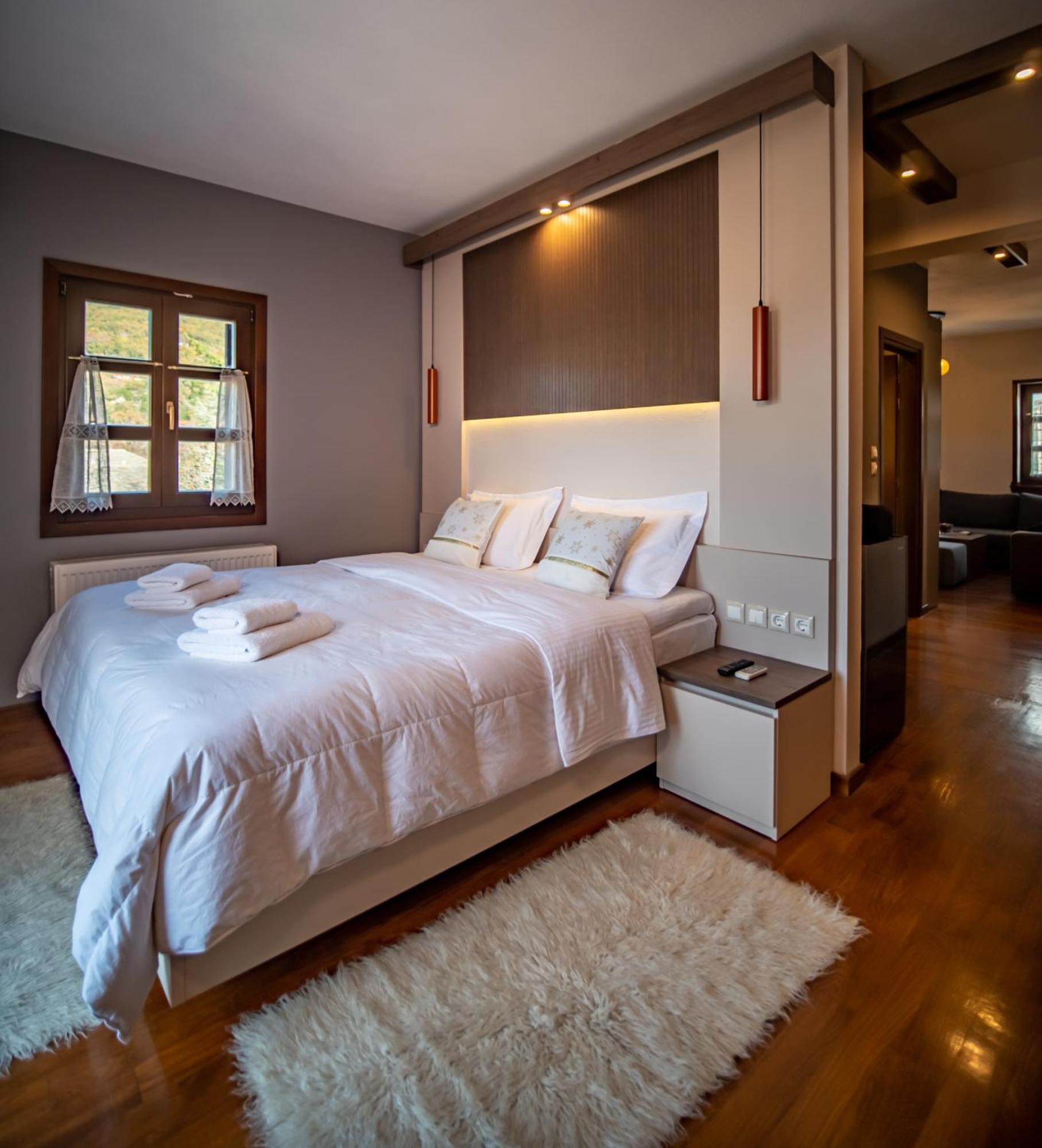 Erofili Hotel & Suites Portaria  Exterior photo